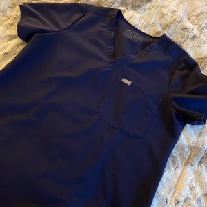 *GENTLY USED* WMNS FIGS CATARINA SCRUB TOP